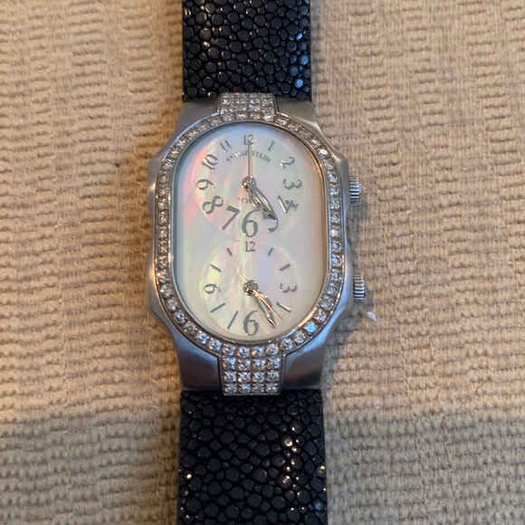 Philip Stein Teslar Diamond Signature Watch comes with metal band as well - Picture 7 of 11